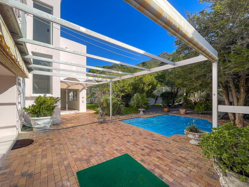 To Let 4 Bedroom Property for Rent in Hout Bay Western Cape